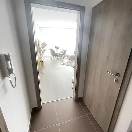 New Luxury Centre With Panoramic View, Free Parking Apartmán *