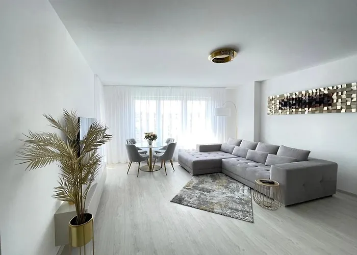 New Luxury Centre With Panoramic View, Free Parking * Bratislava