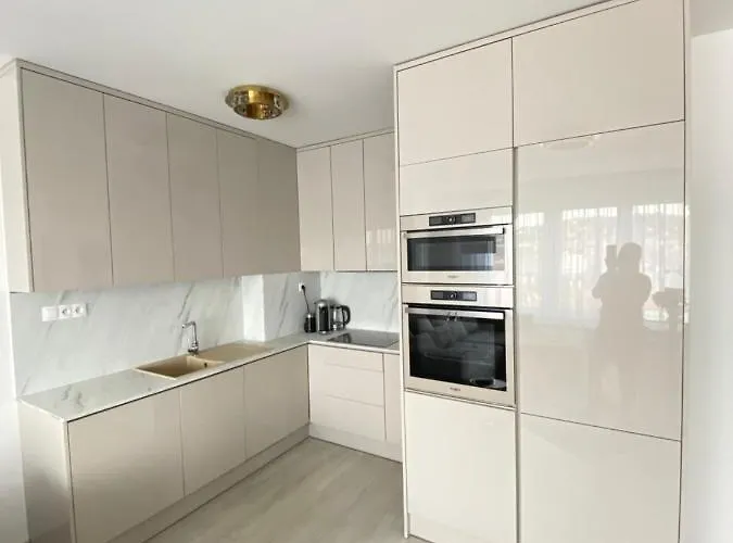 New Luxury Centre With Panoramic View, Free Parking Appartement Bratislava